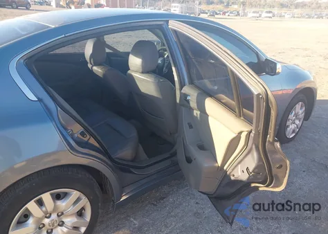 2011 Nissan Altima 2.5 S z USA, uszkodzony, nr VIN 1N4AL2AP1BN466390